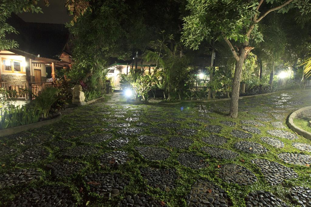 Villa Bale Seni Mataram Exterior photo